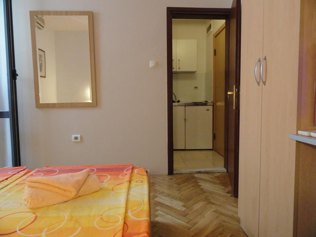 Apartments Mare Budva Zimmer foto