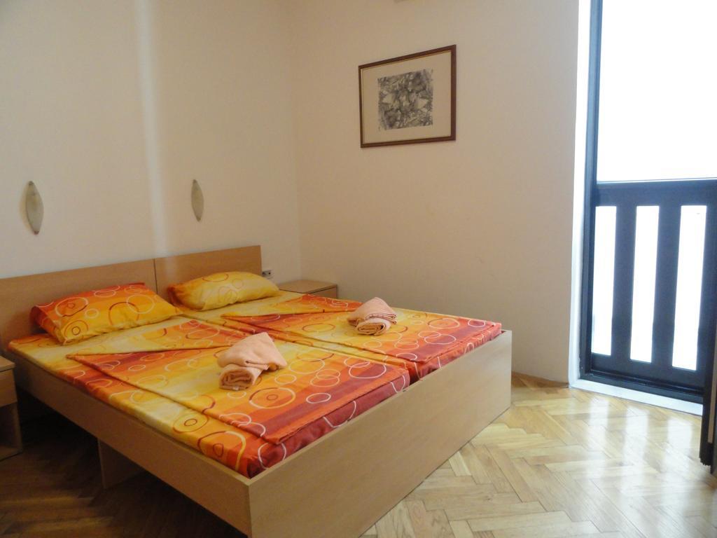 Apartments Mare Budva Zimmer foto