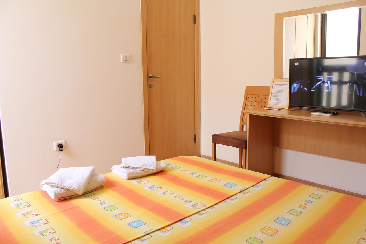 Apartments Mare Budva Zimmer foto