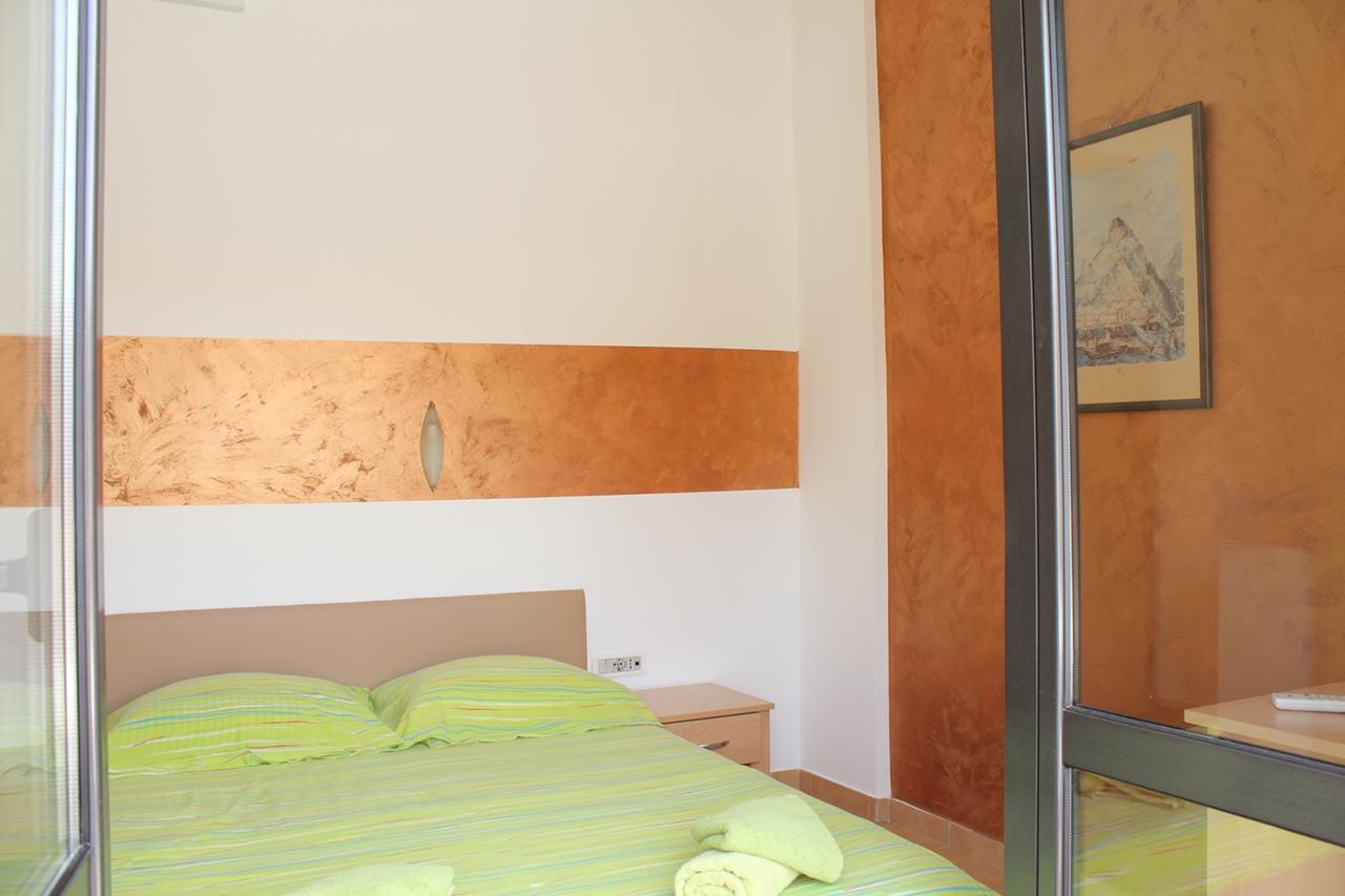 Apartments Mare Budva Zimmer foto